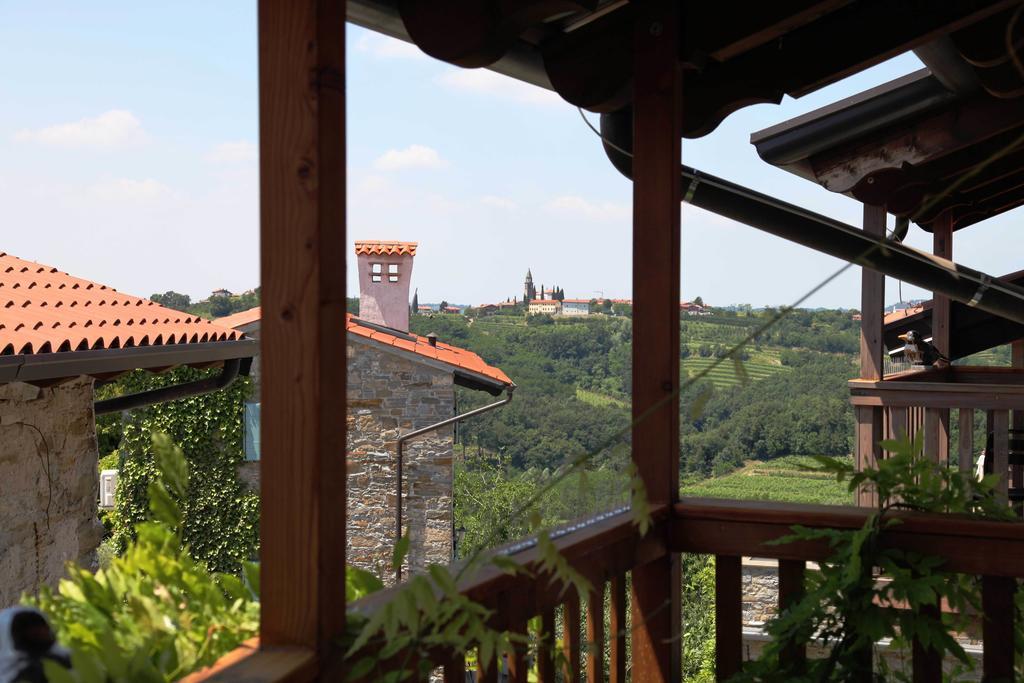 Boutique Hotel Dvor Dobrovo Room photo