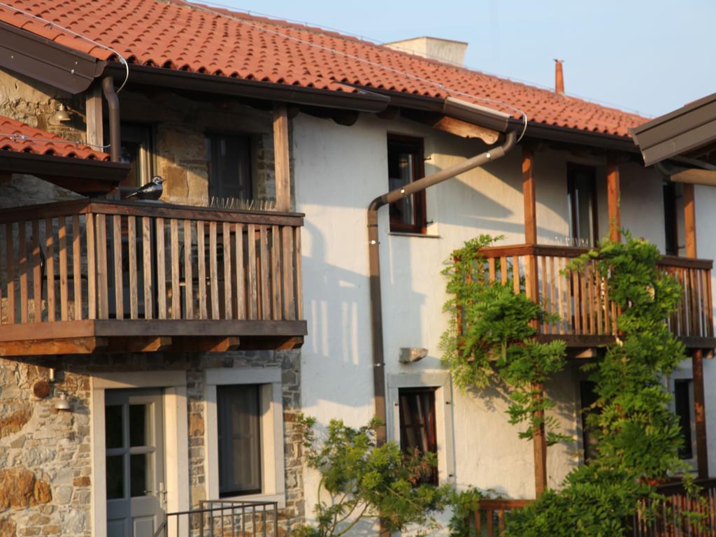 Boutique Hotel Dvor Dobrovo Exterior photo
