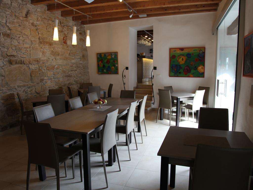 Boutique Hotel Dvor Dobrovo Exterior photo