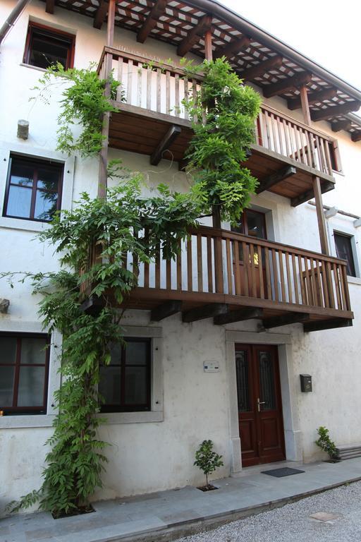 Boutique Hotel Dvor Dobrovo Exterior photo