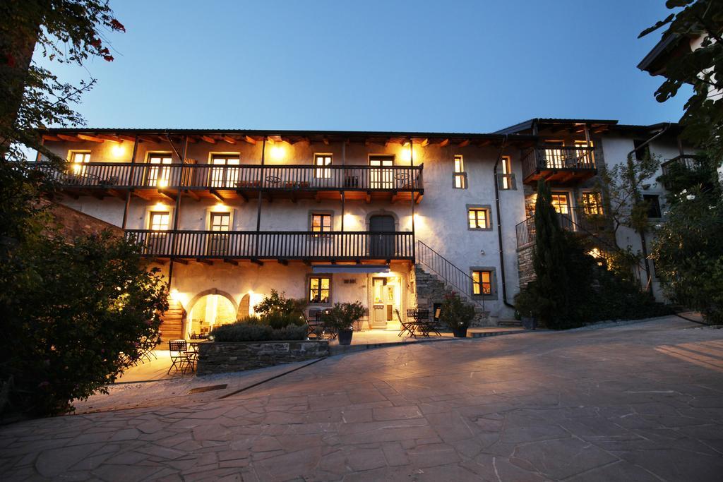 Boutique Hotel Dvor Dobrovo Exterior photo